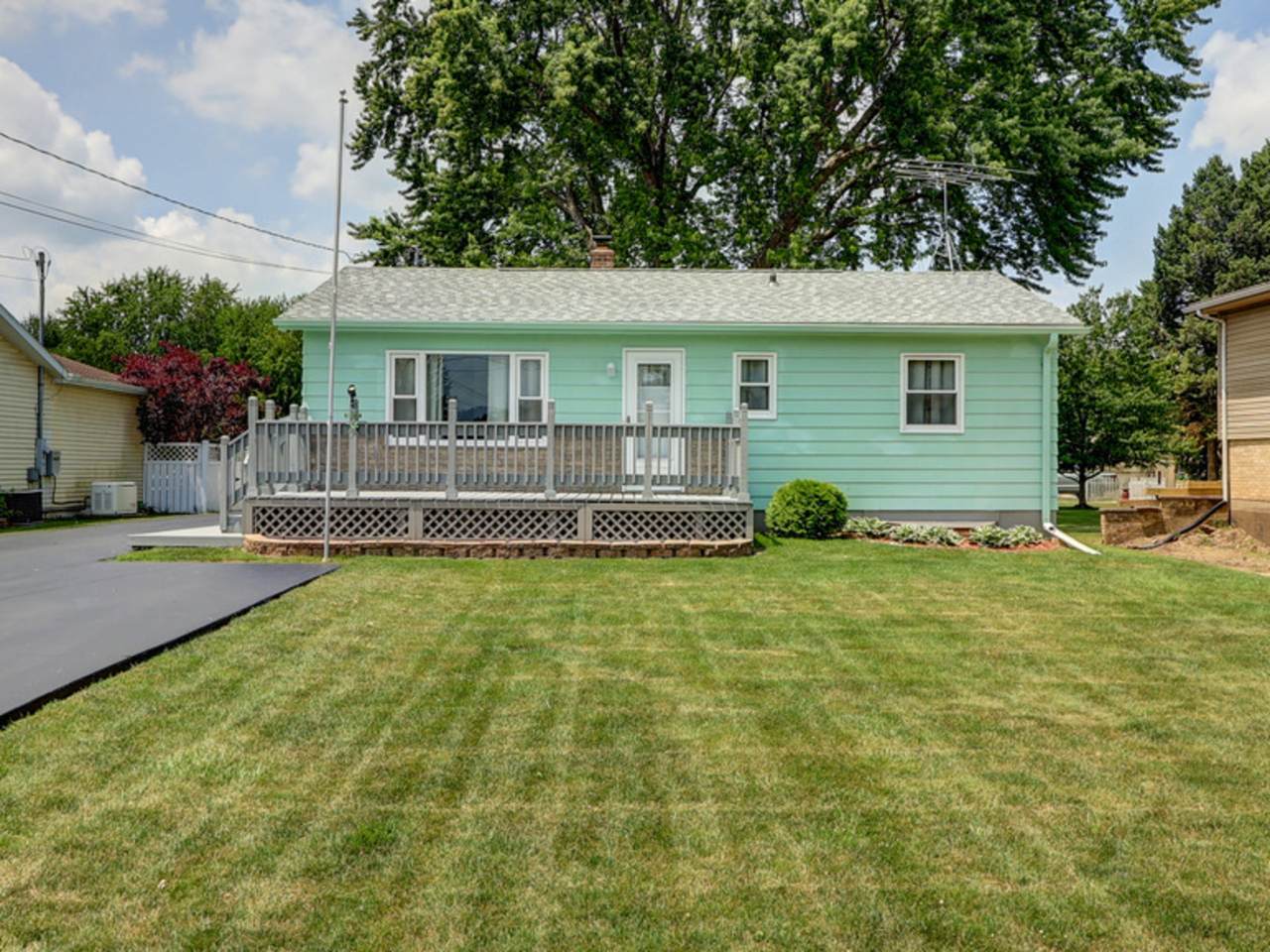 1806 New High Street - Photo 1