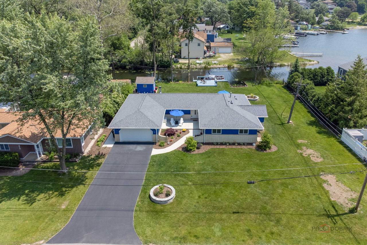 908 Jackson Avenue - Photo 1