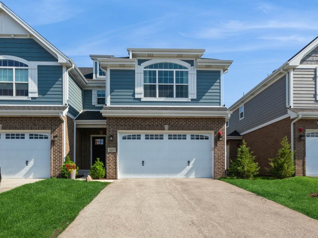 627 Bourbon Court - Photo 1