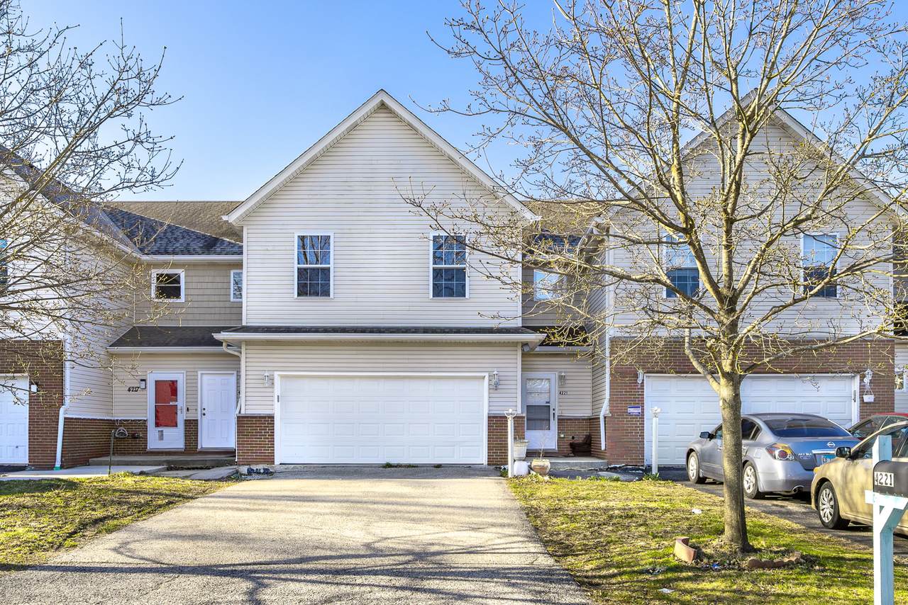 4221 Brentwood Lane - Photo 1