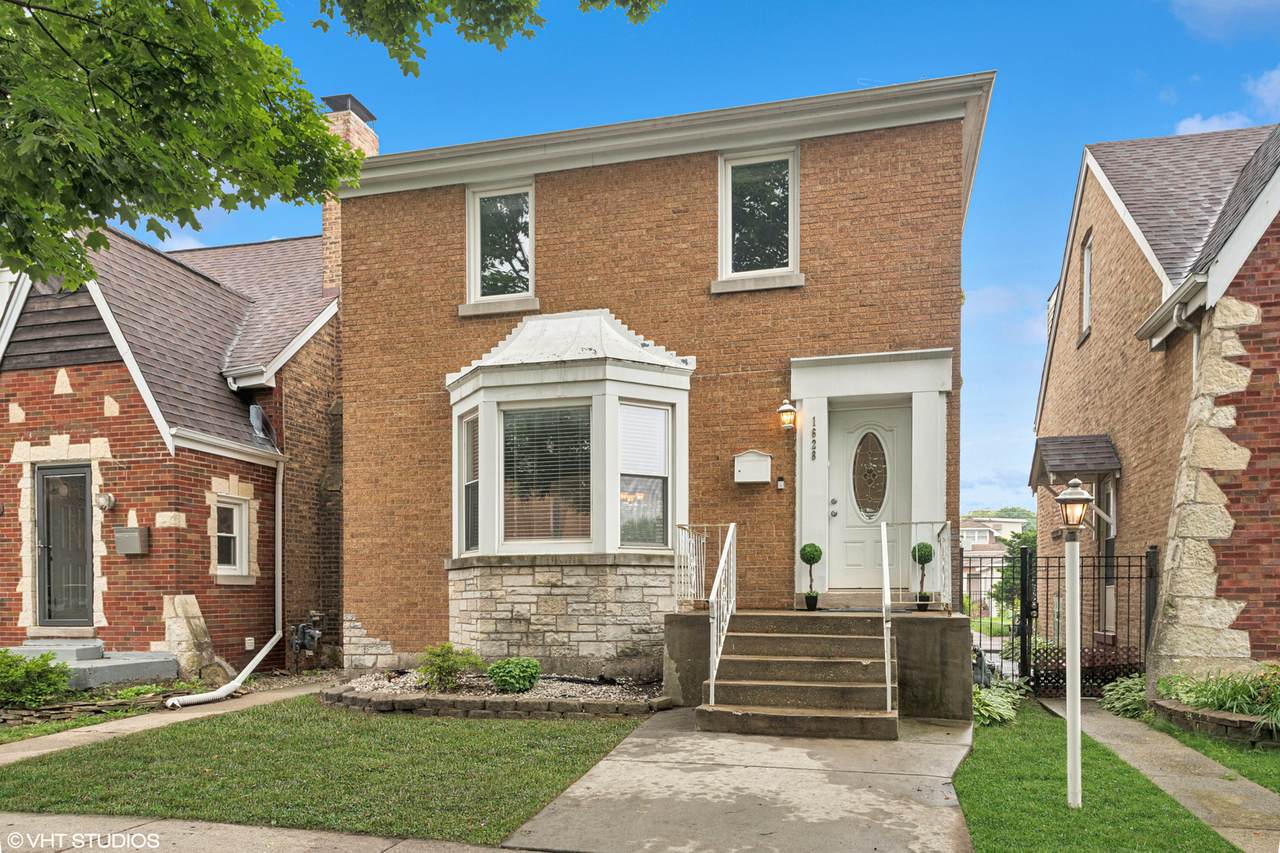 1628 Kenilworth Avenue - Photo 1