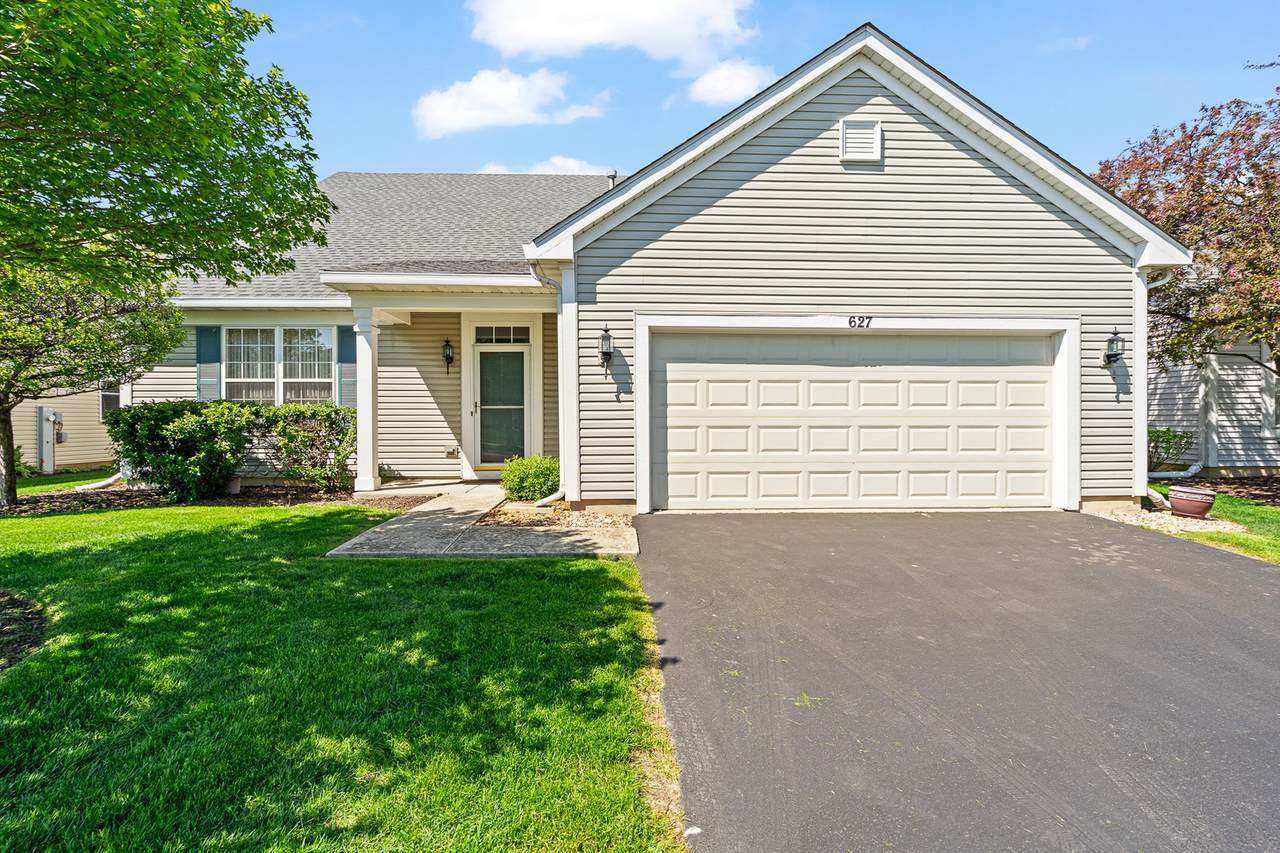 627 Saugatuk Circle - Photo 1