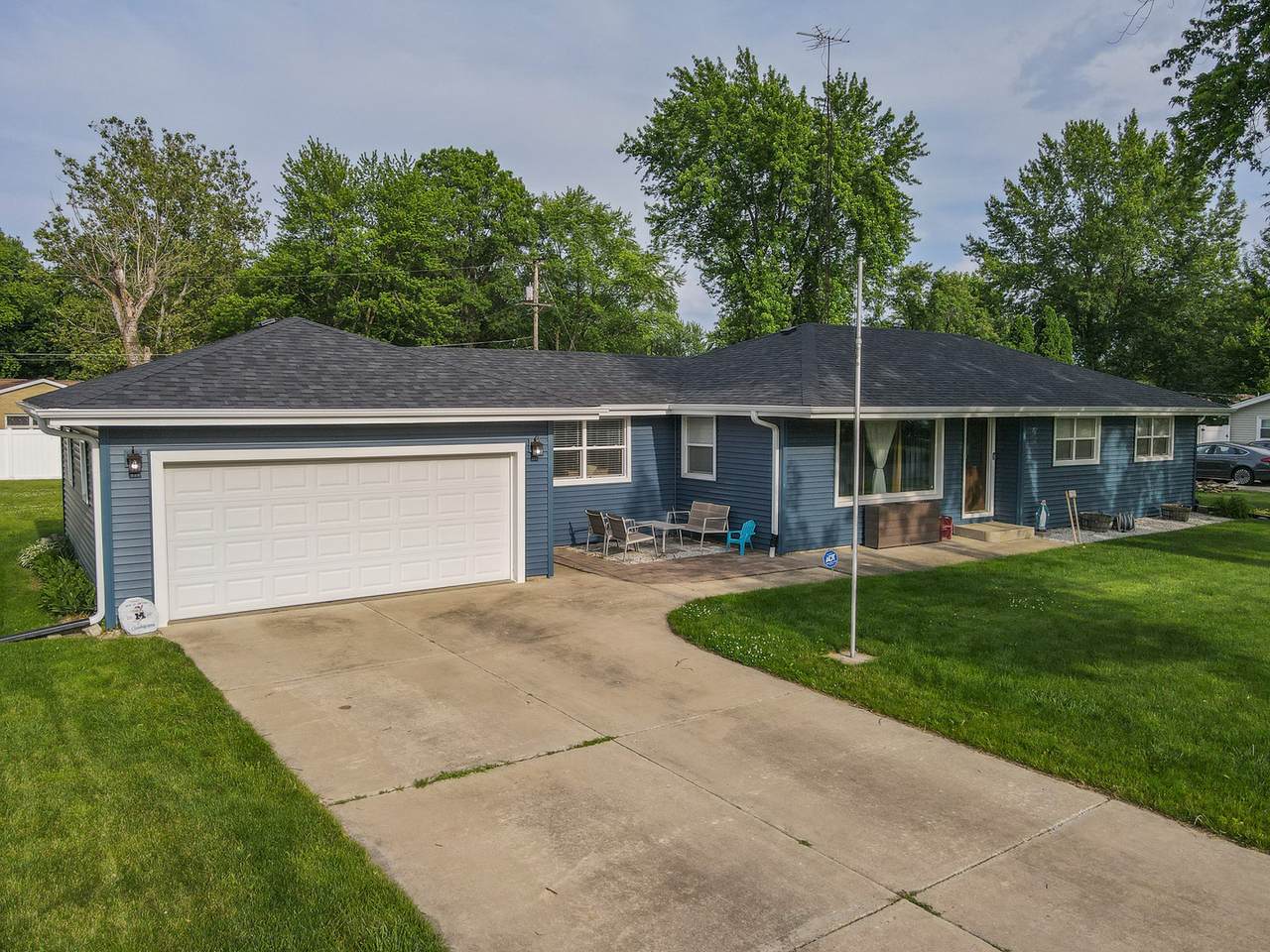 620 Edwin Drive - Photo 1