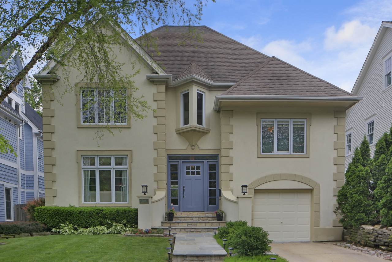 549 Grant Street - Photo 1