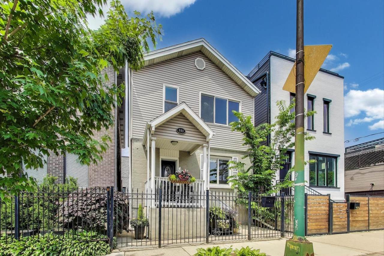 608 Damen Avenue - Photo 1