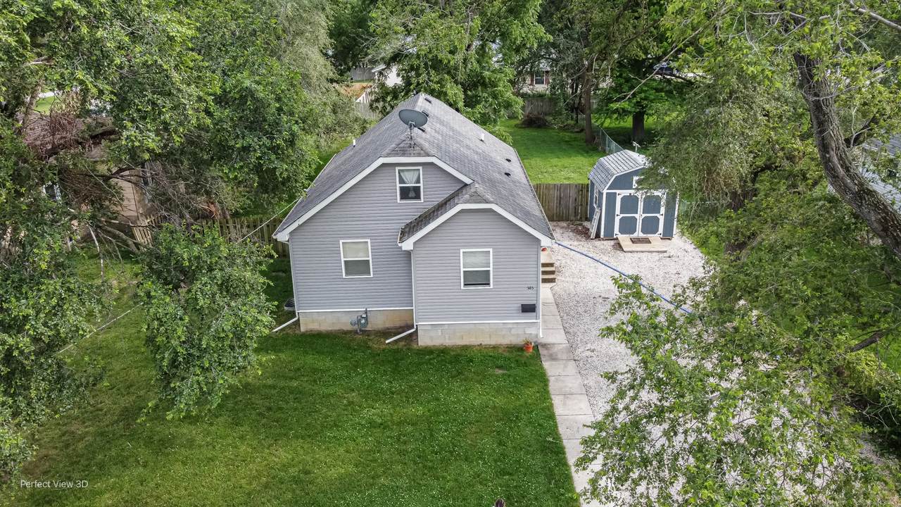 385 Oak Street - Photo 1
