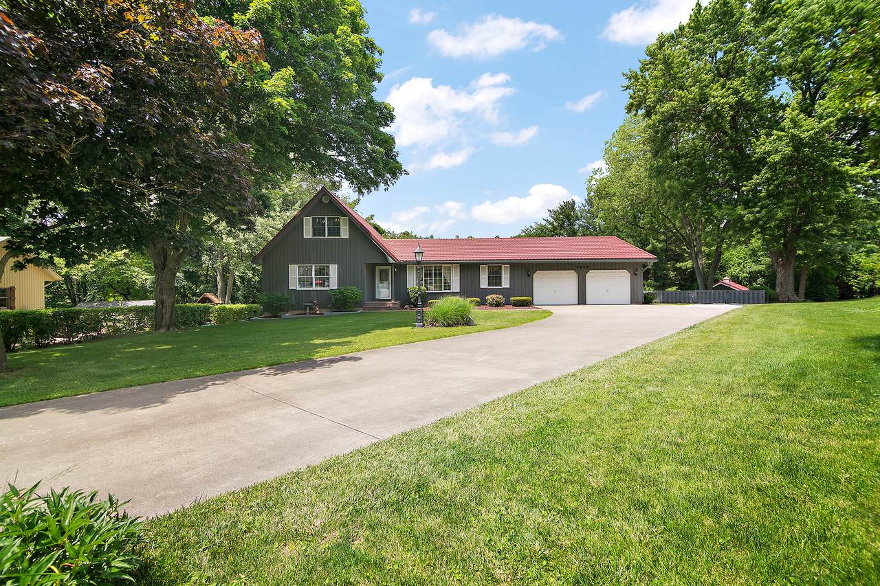 2848 La Salle Drive - Photo 1