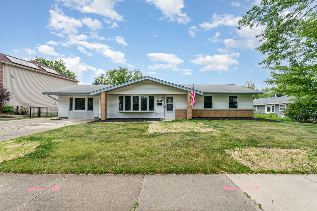 208 Webster Lane - Photo 1