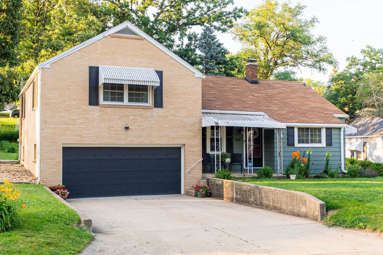 609 Armeida Street - Photo 1