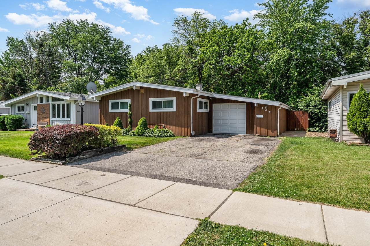 438 Wolf Road - Photo 1