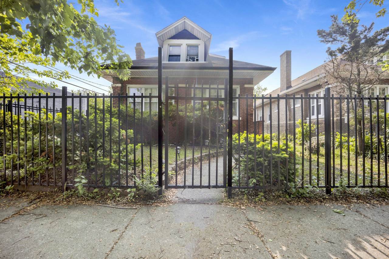 7515 East End Avenue - Photo 1