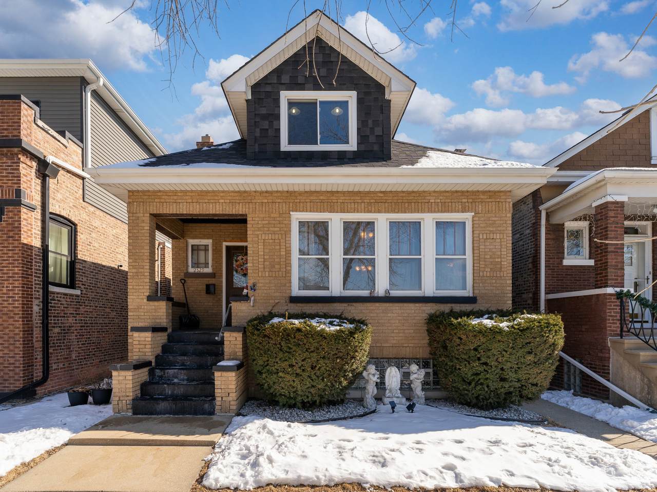 2529 Scoville Avenue - Photo 1