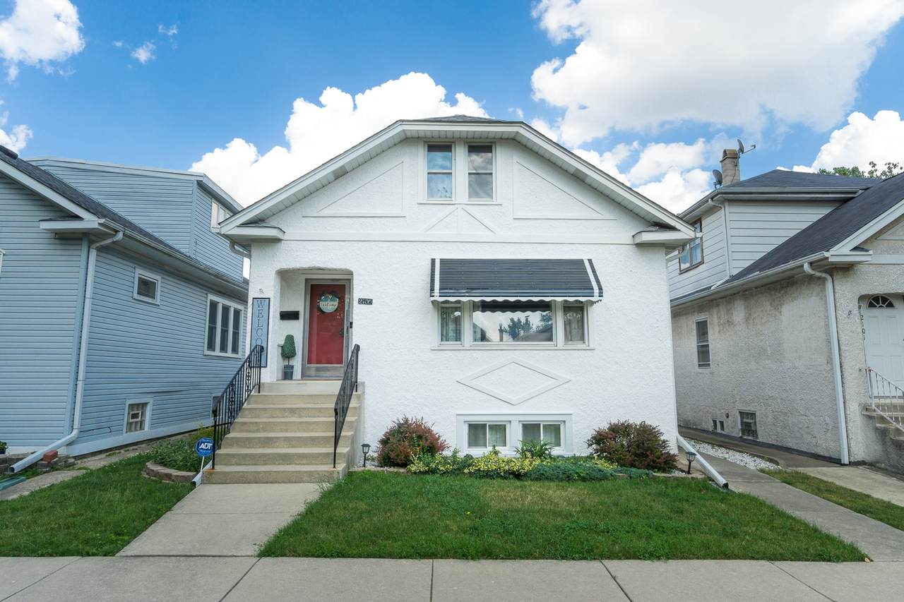 2105 73rd Avenue - Photo 1