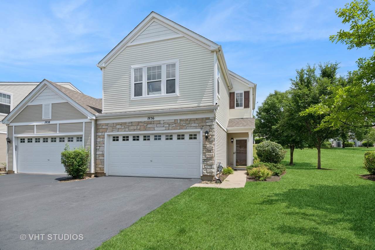 1936 Cobblestone Drive - Photo 1
