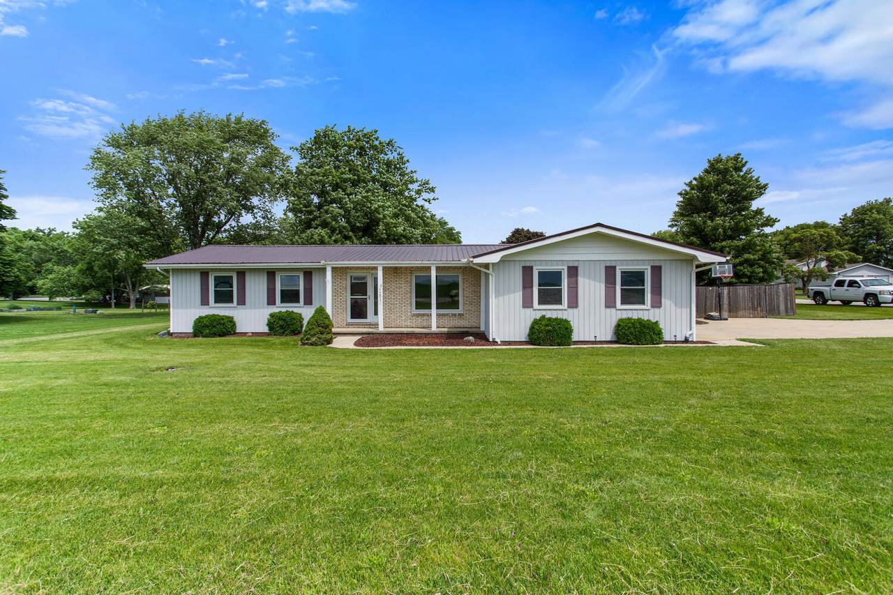 12015 Maple Hill Drive - Photo 1