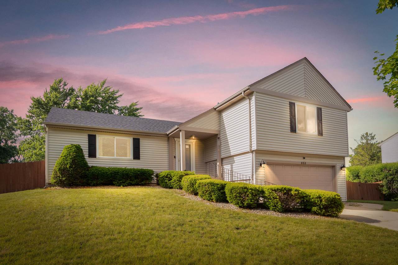 633 Buckthorn Terrace - Photo 1