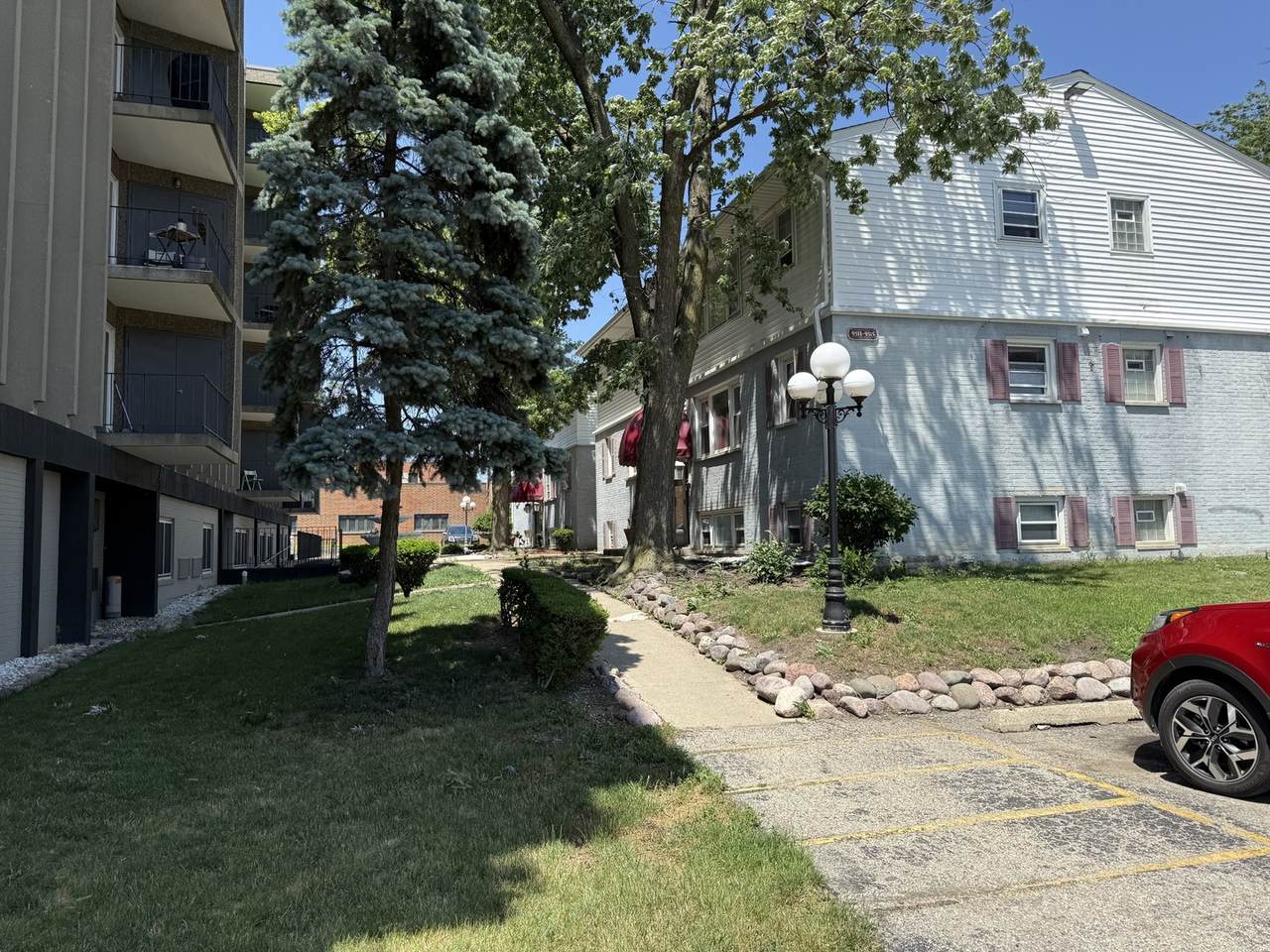 9513 Kelvin Lane - Photo 1