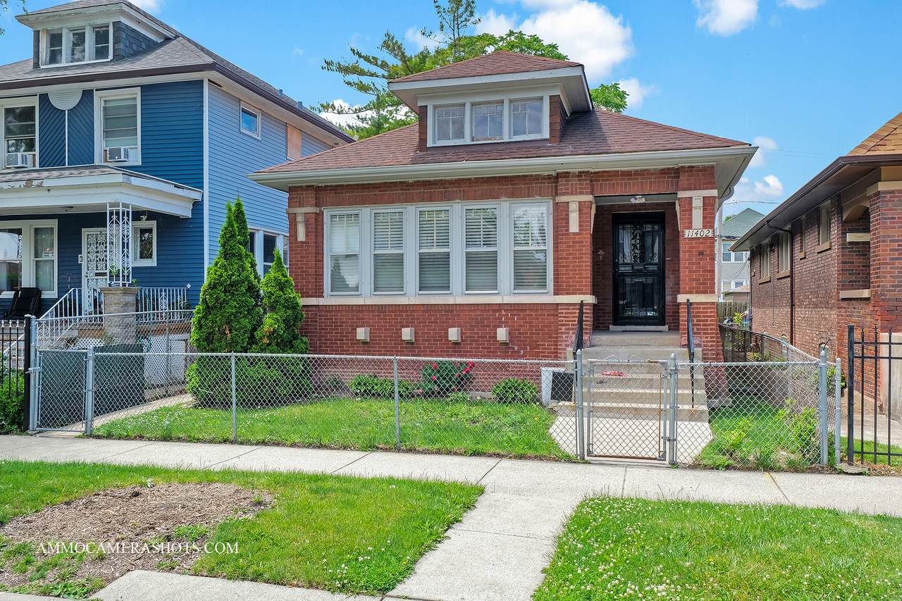 11402 Calumet Avenue - Photo 1