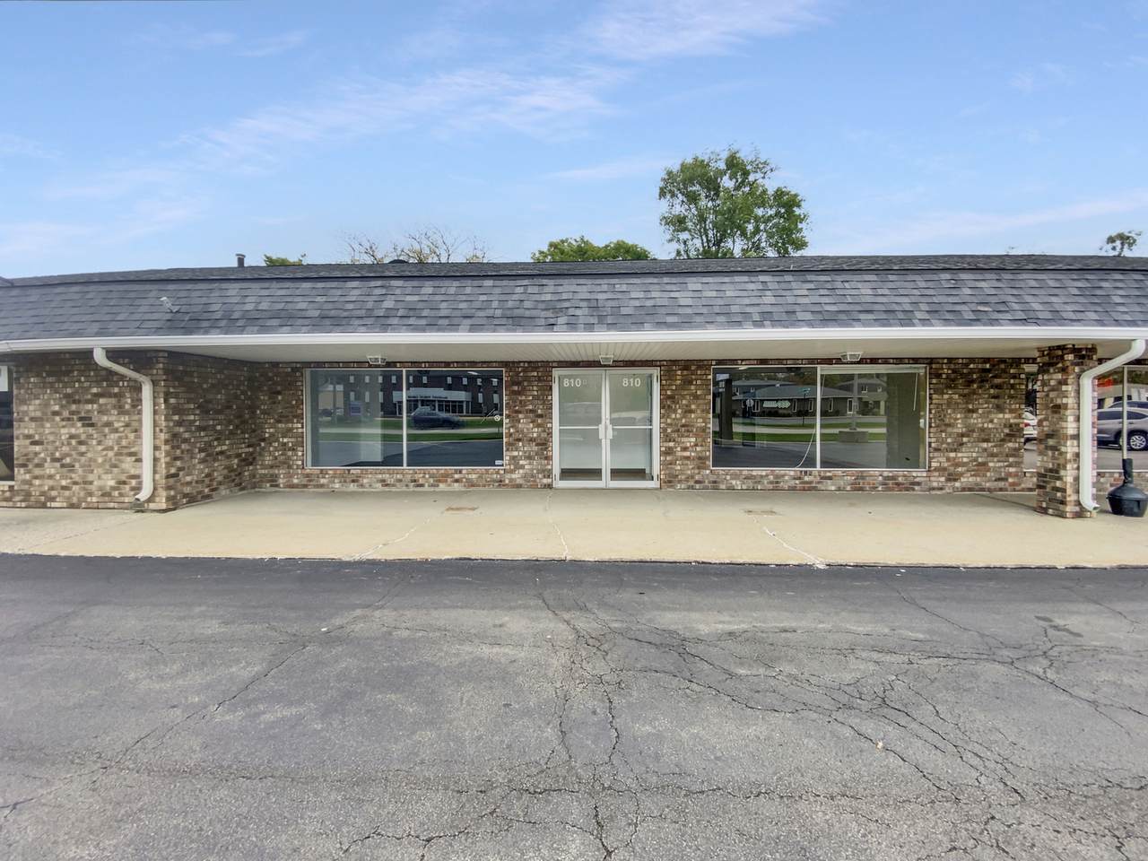 810 Front Street - Photo 1