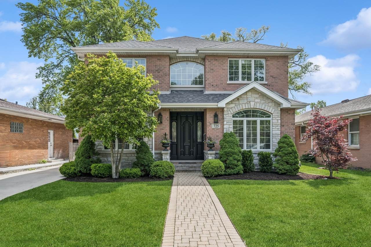 725 Park Plaine Avenue - Photo 1