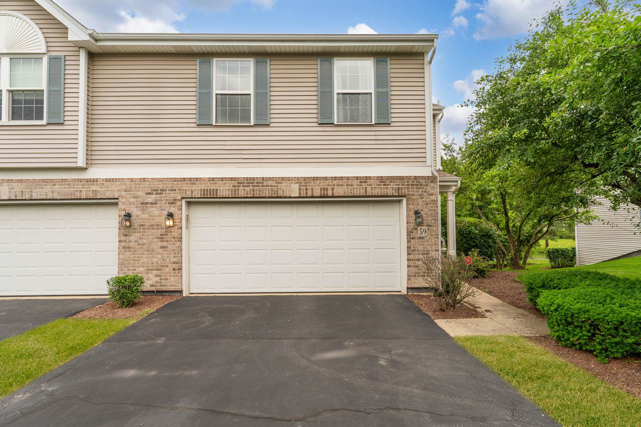 59 Colonial Court - Photo 1