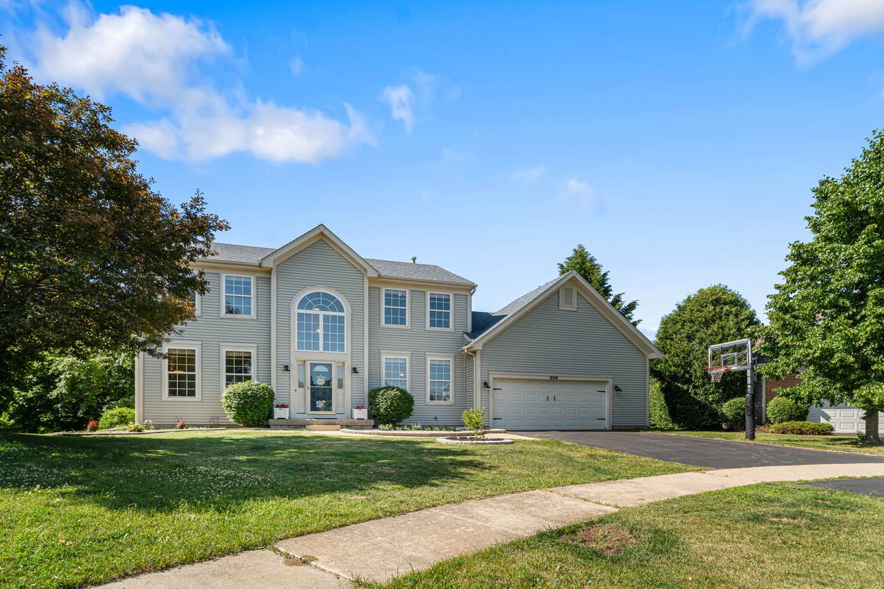 308 Windsor Court - Photo 1