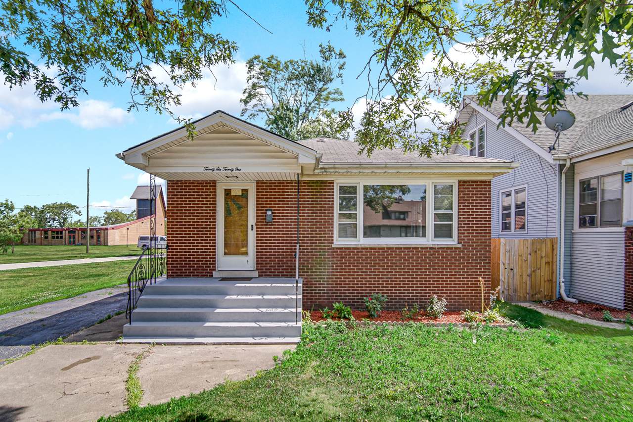 2621 Ridge Road - Photo 1