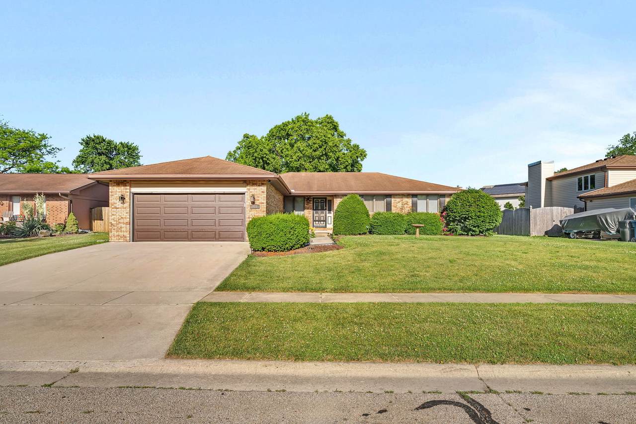 918 Lakewood Drive - Photo 1