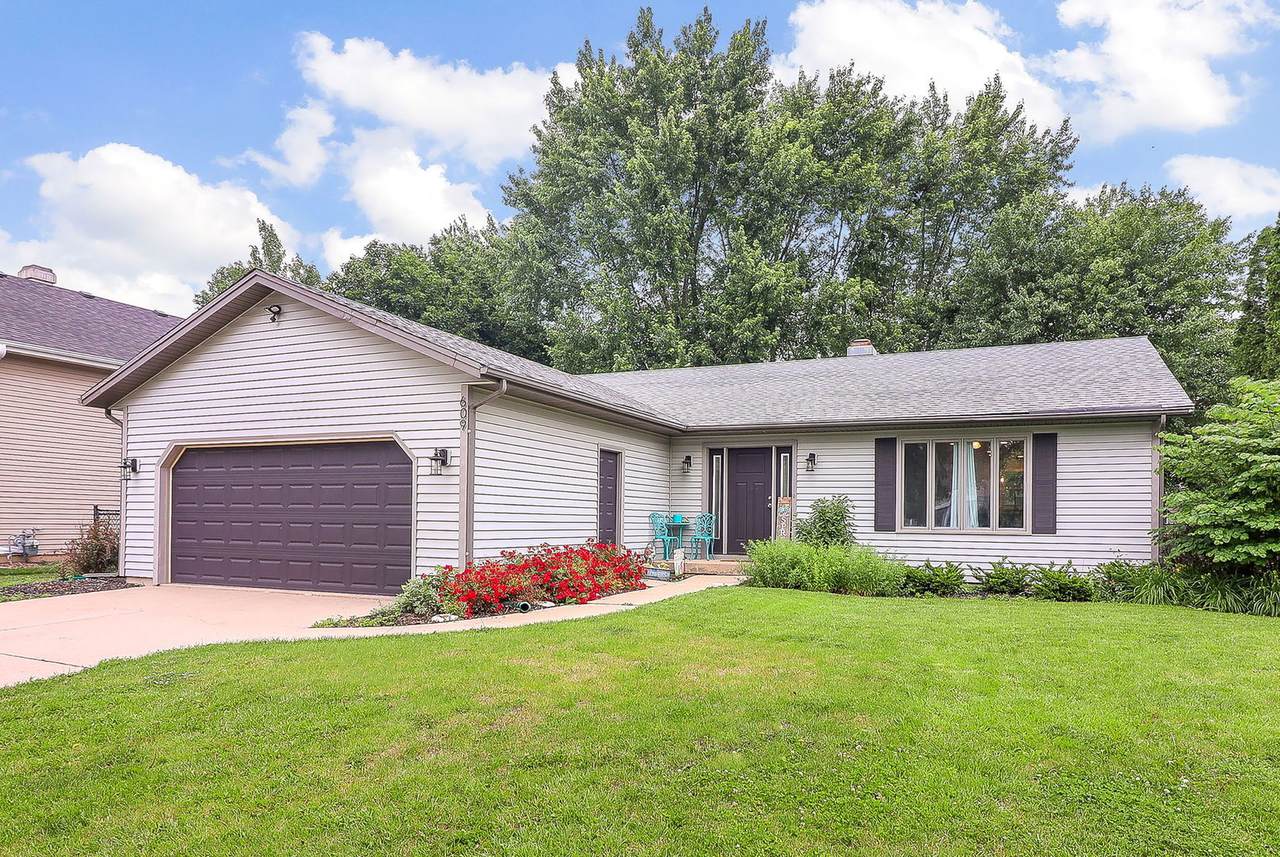 609 Lyle Avenue - Photo 1