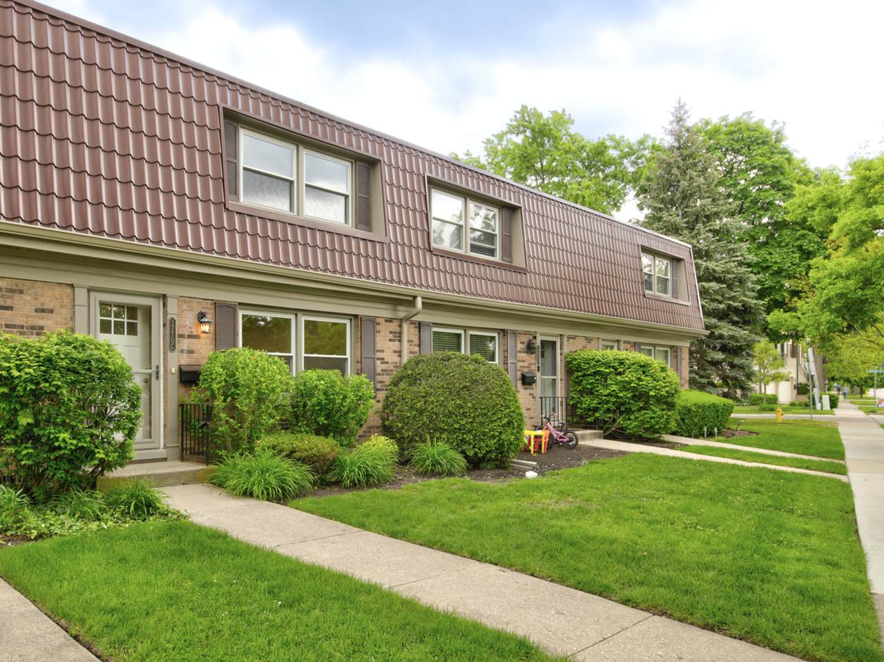 1770 Henley Street - Photo 1