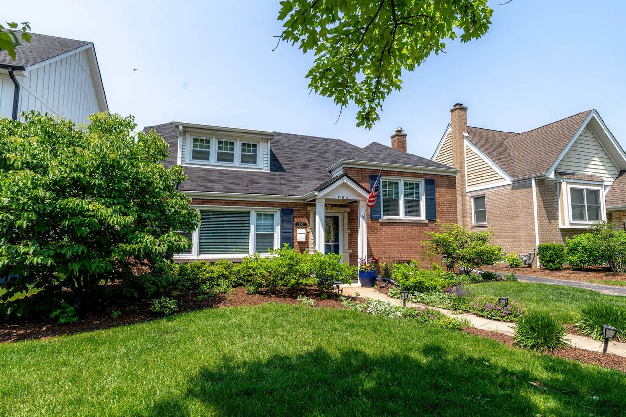 392 Hawthorne Avenue - Photo 1
