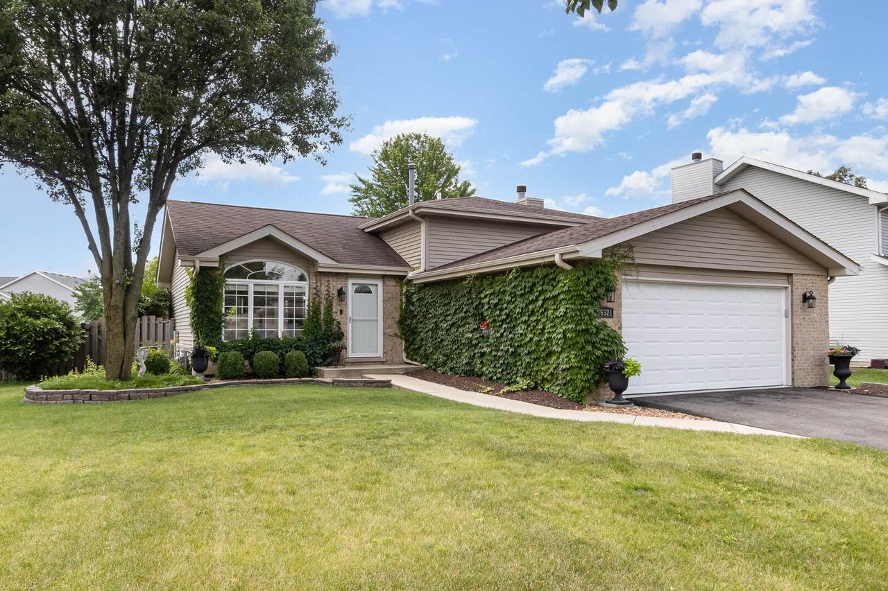 16521 Delaware Drive - Photo 1
