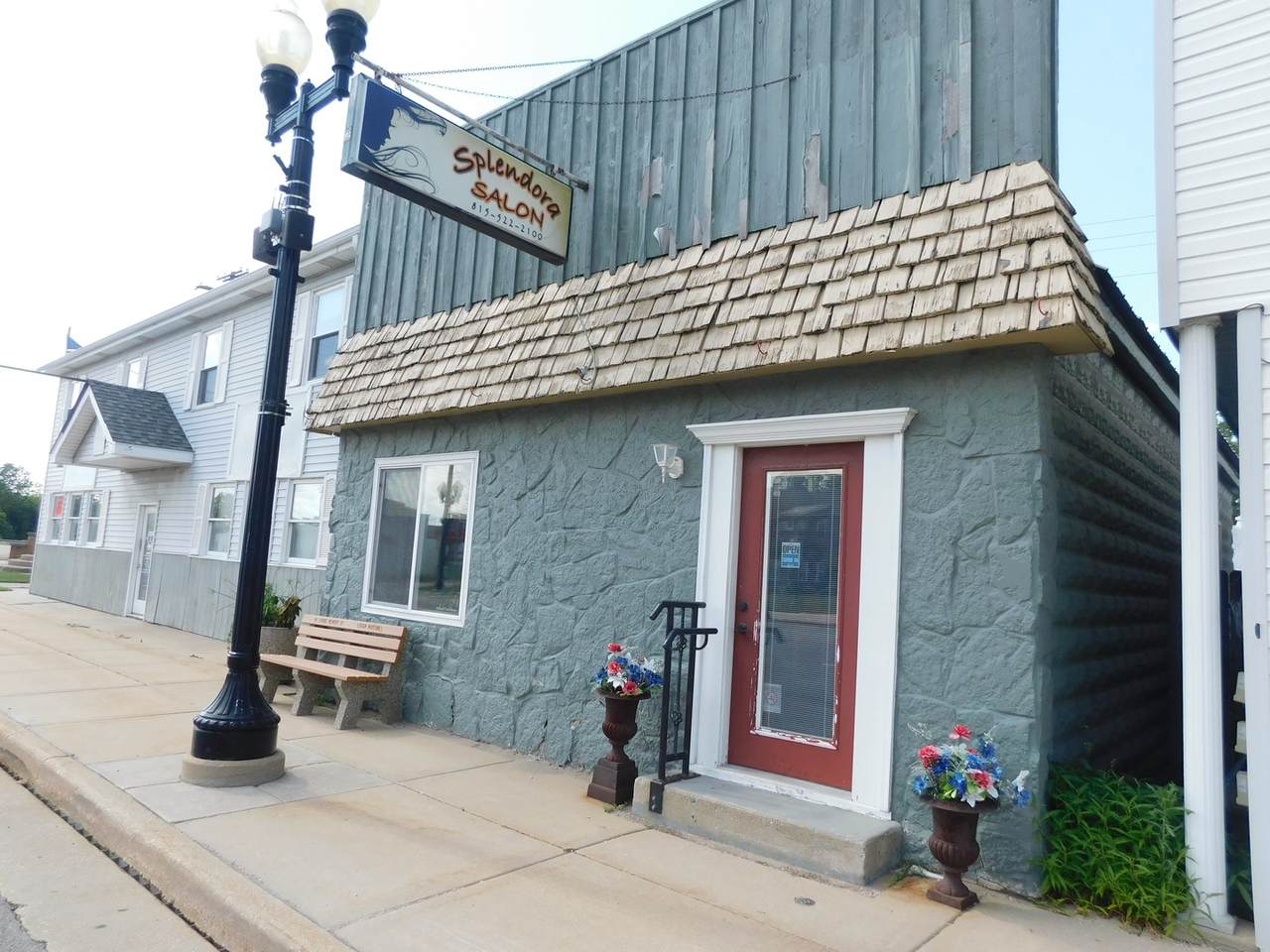 525 Main Street - Photo 1