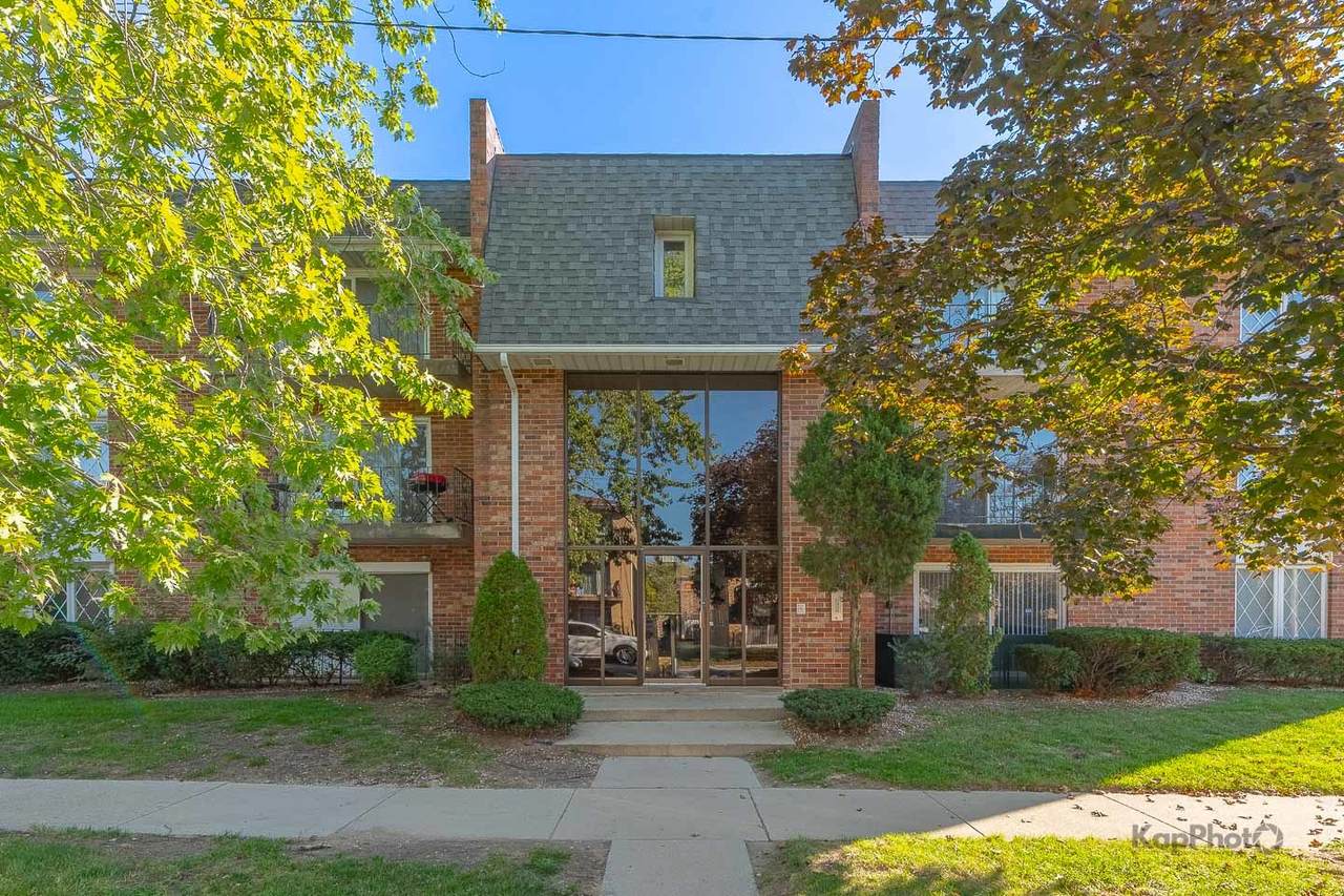 669 Chappel Avenue - Photo 1