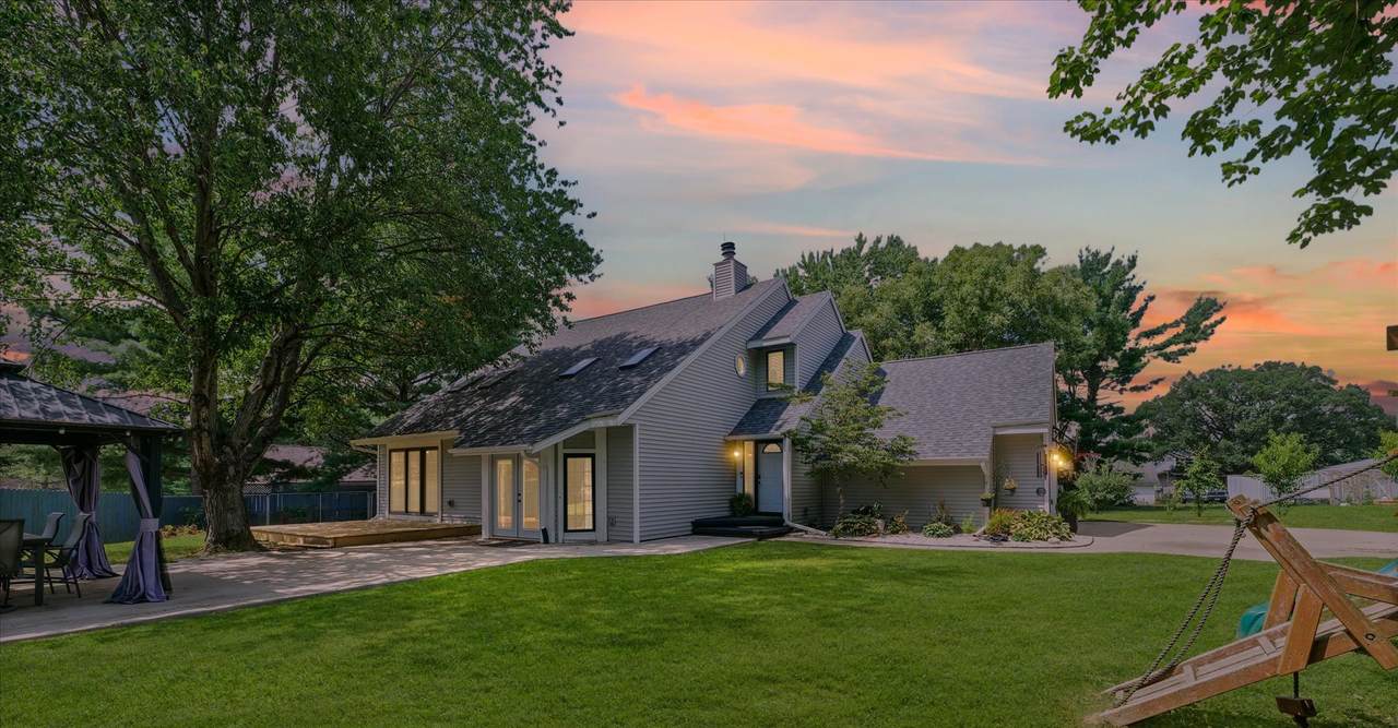 1196 Sandra Lane - Photo 1
