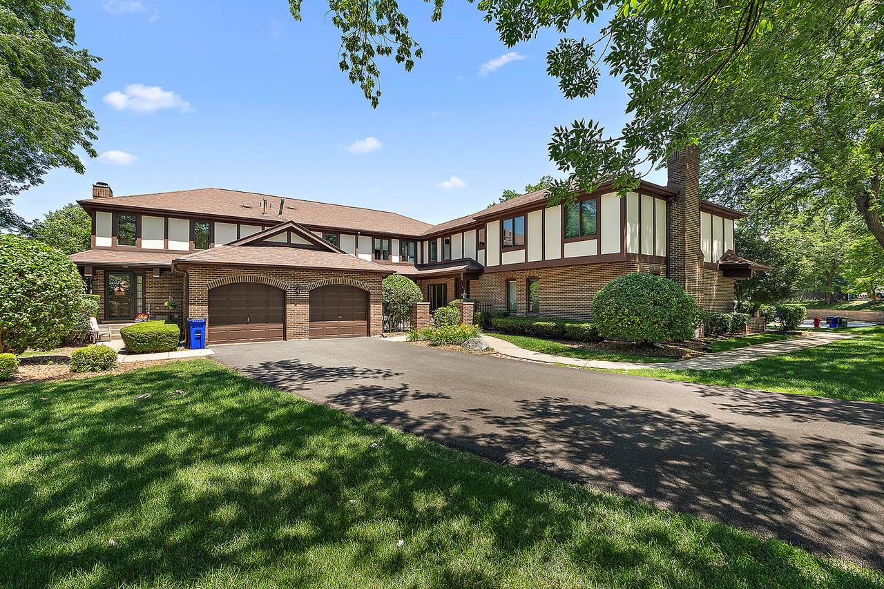 6386 Willow Wood Drive - Photo 1