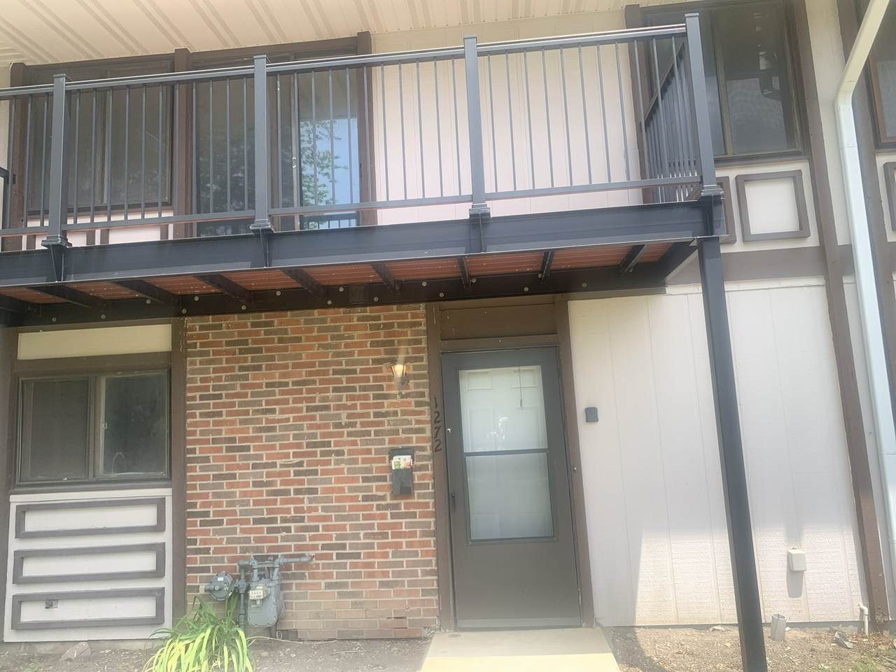 1272 Court E - Photo 1