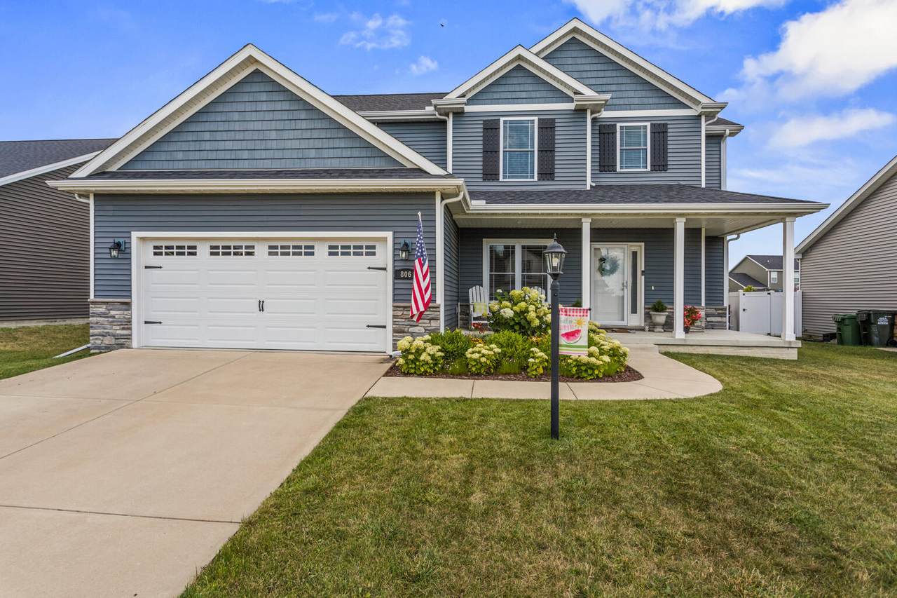 806 Cole Lane - Photo 1