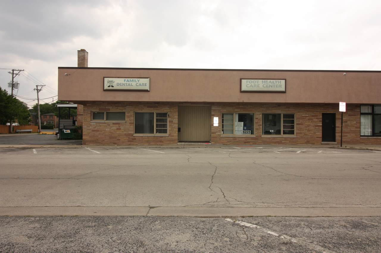 6225 Dempster Street - Photo 1