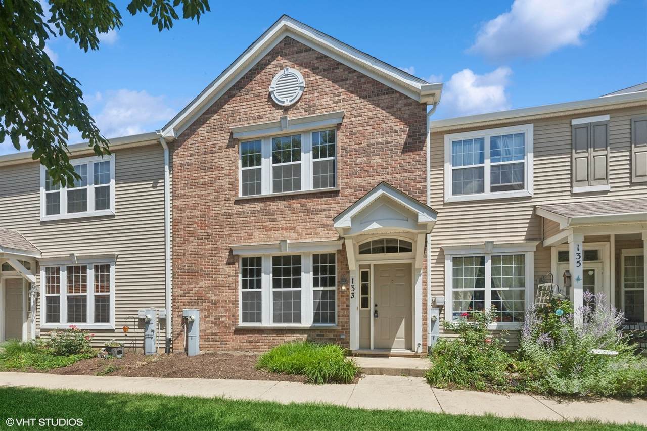 133 Springbrook Trail South - Photo 1