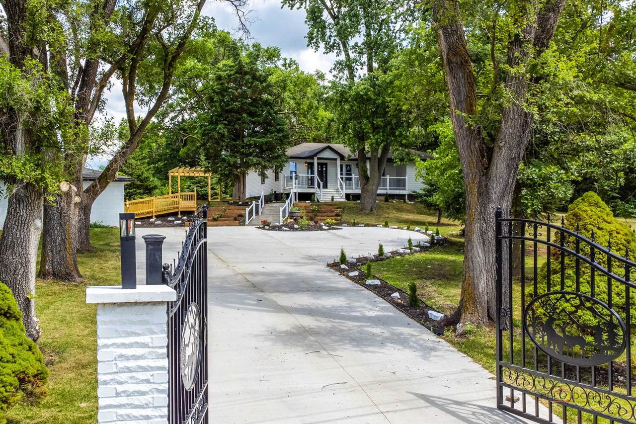 16705 Wolf Road - Photo 1