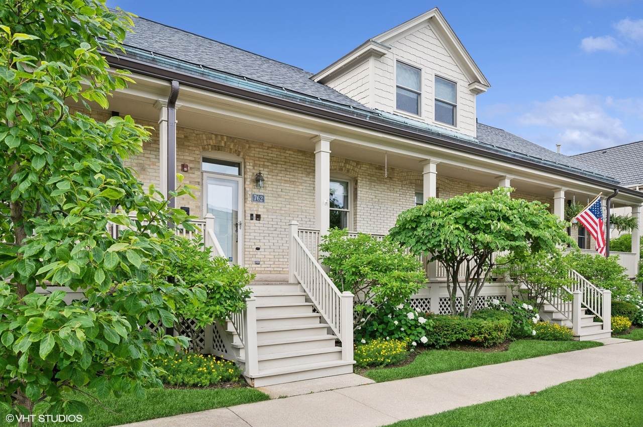 762 Deroo Loop - Photo 1