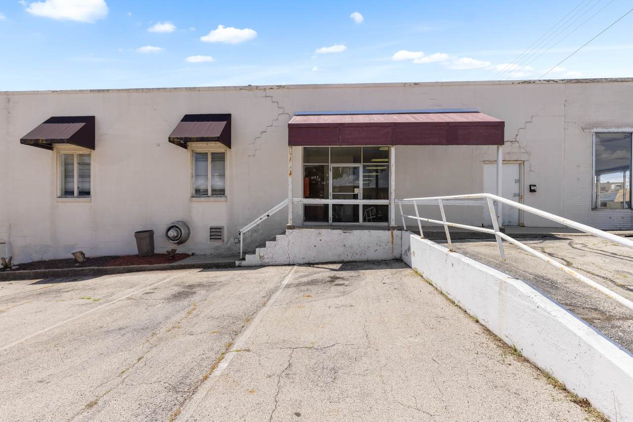 3929 Broadway - Photo 1
