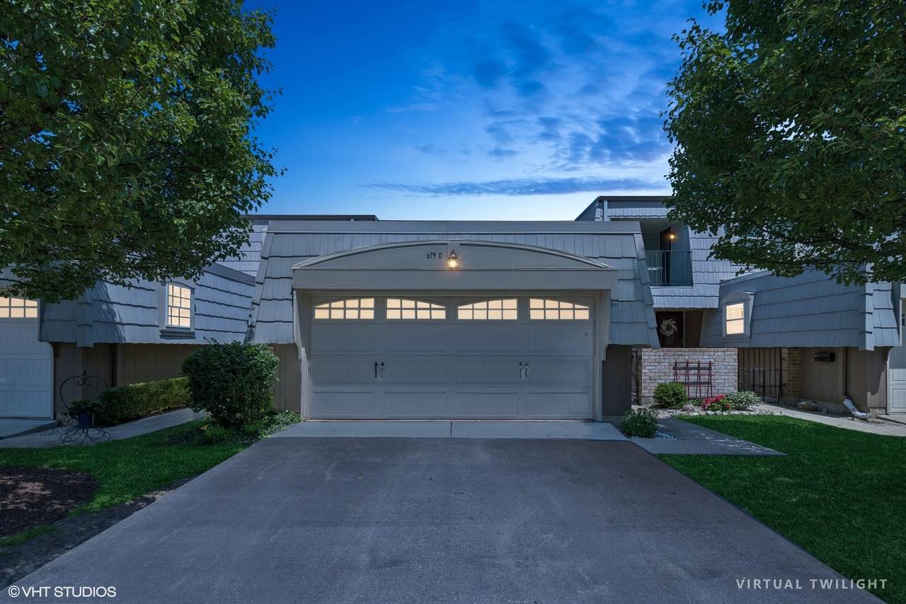 675 Versailles Circle - Photo 1