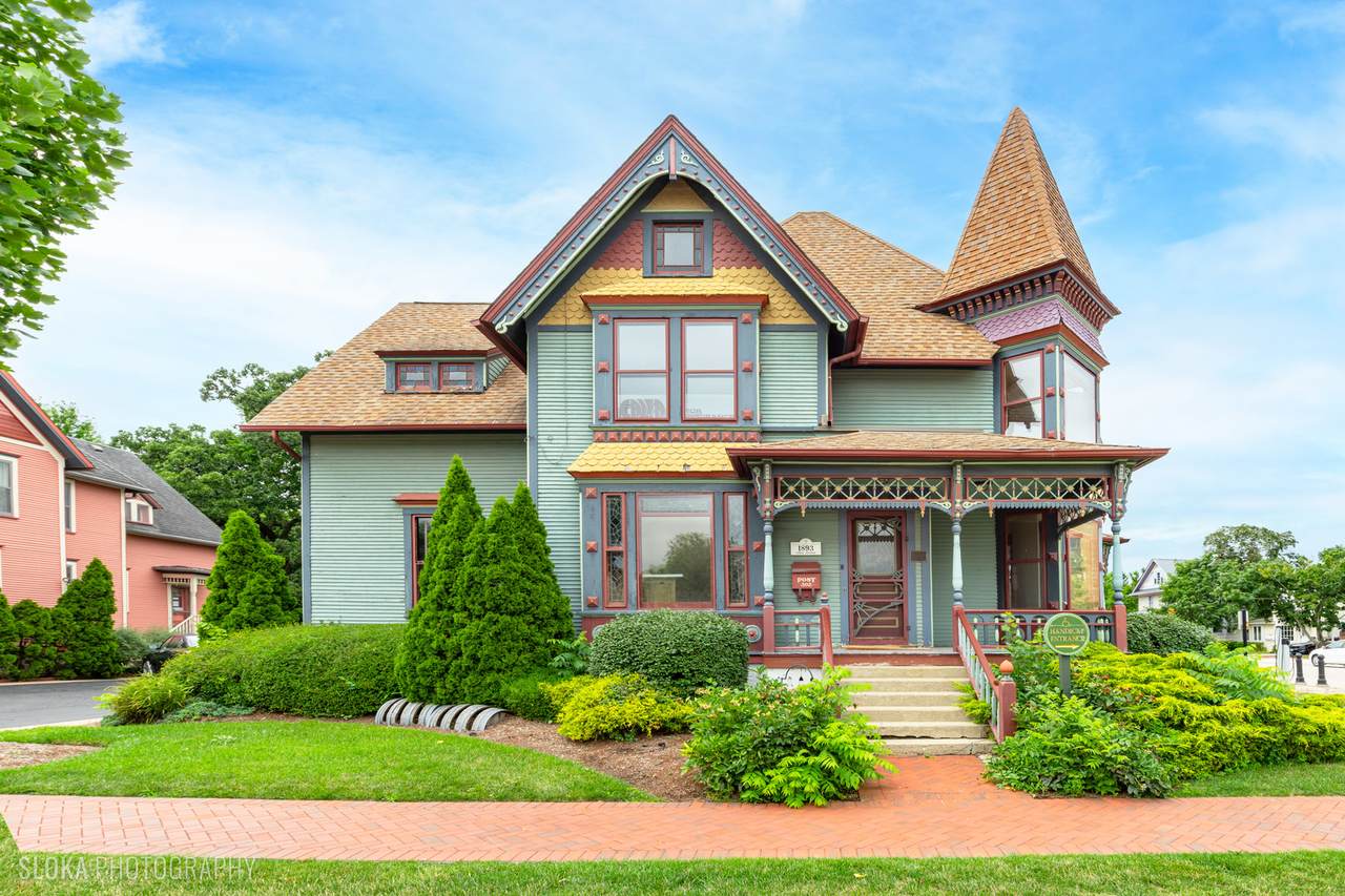 302 Main Street - Photo 1