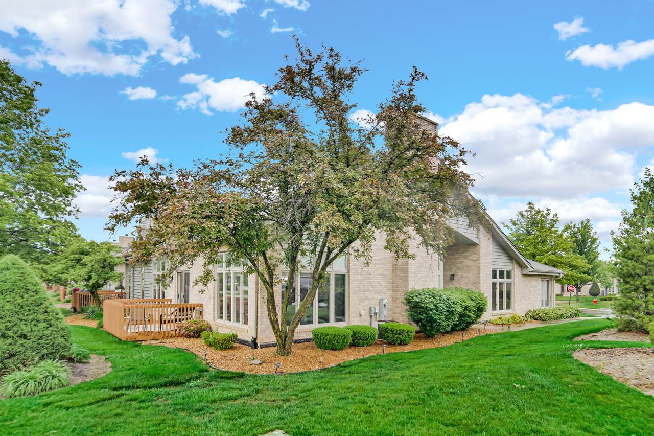 19 Bay Road - Photo 1