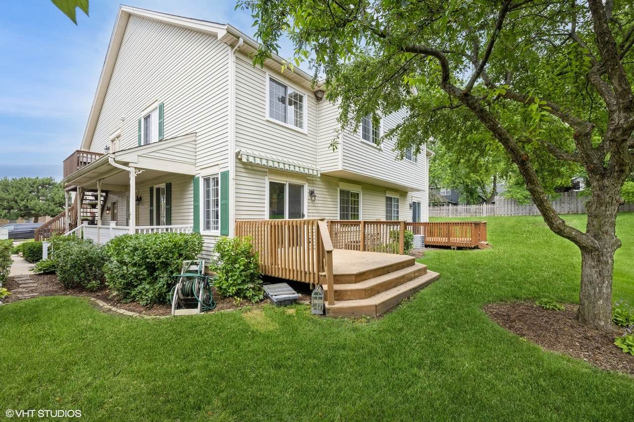 6 Acorn Lane - Photo 1