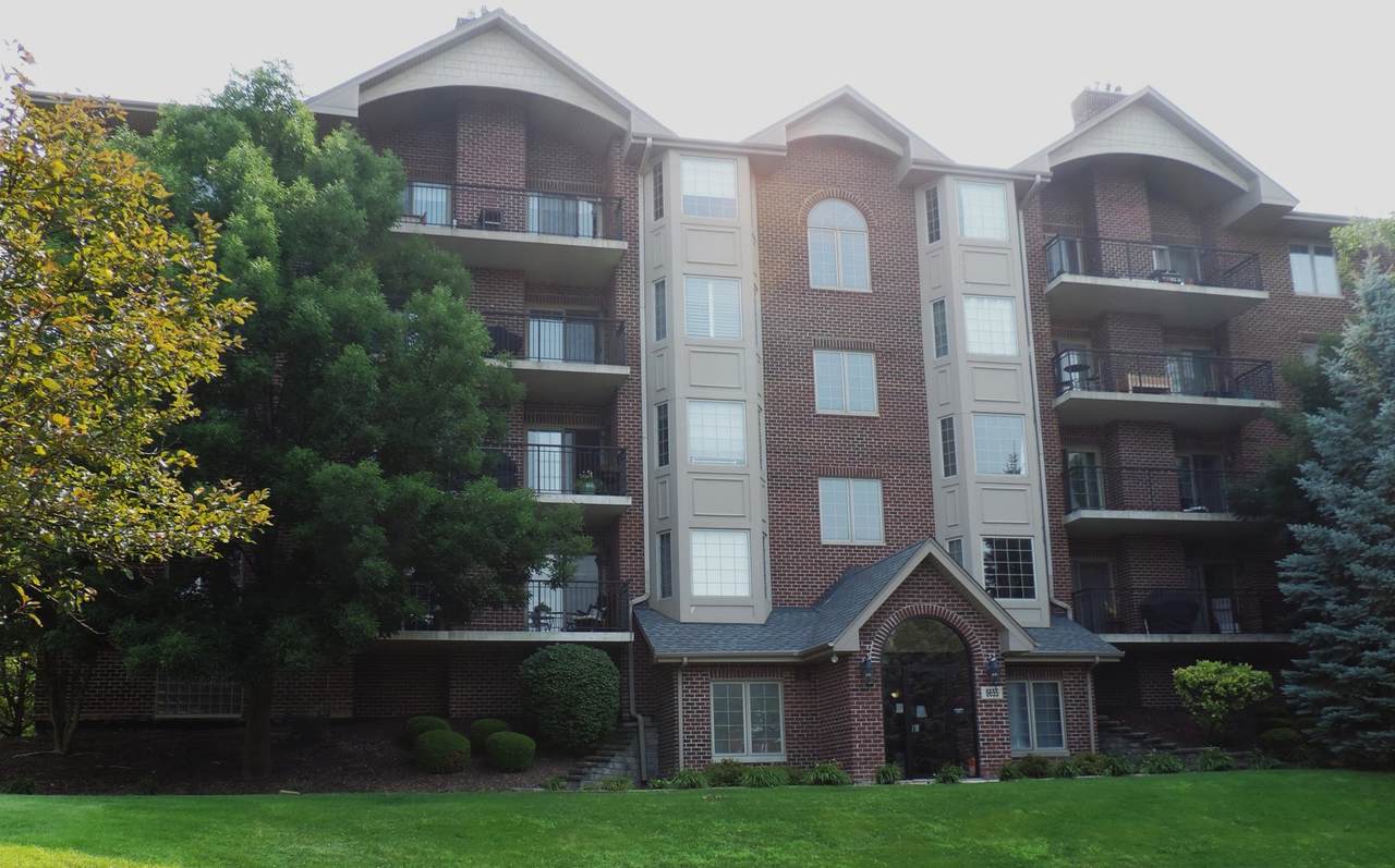 6655 Cass Avenue - Photo 1