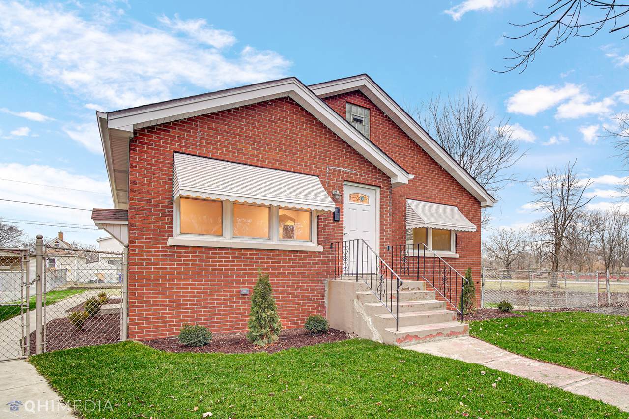 2728 135th Street - Photo 1