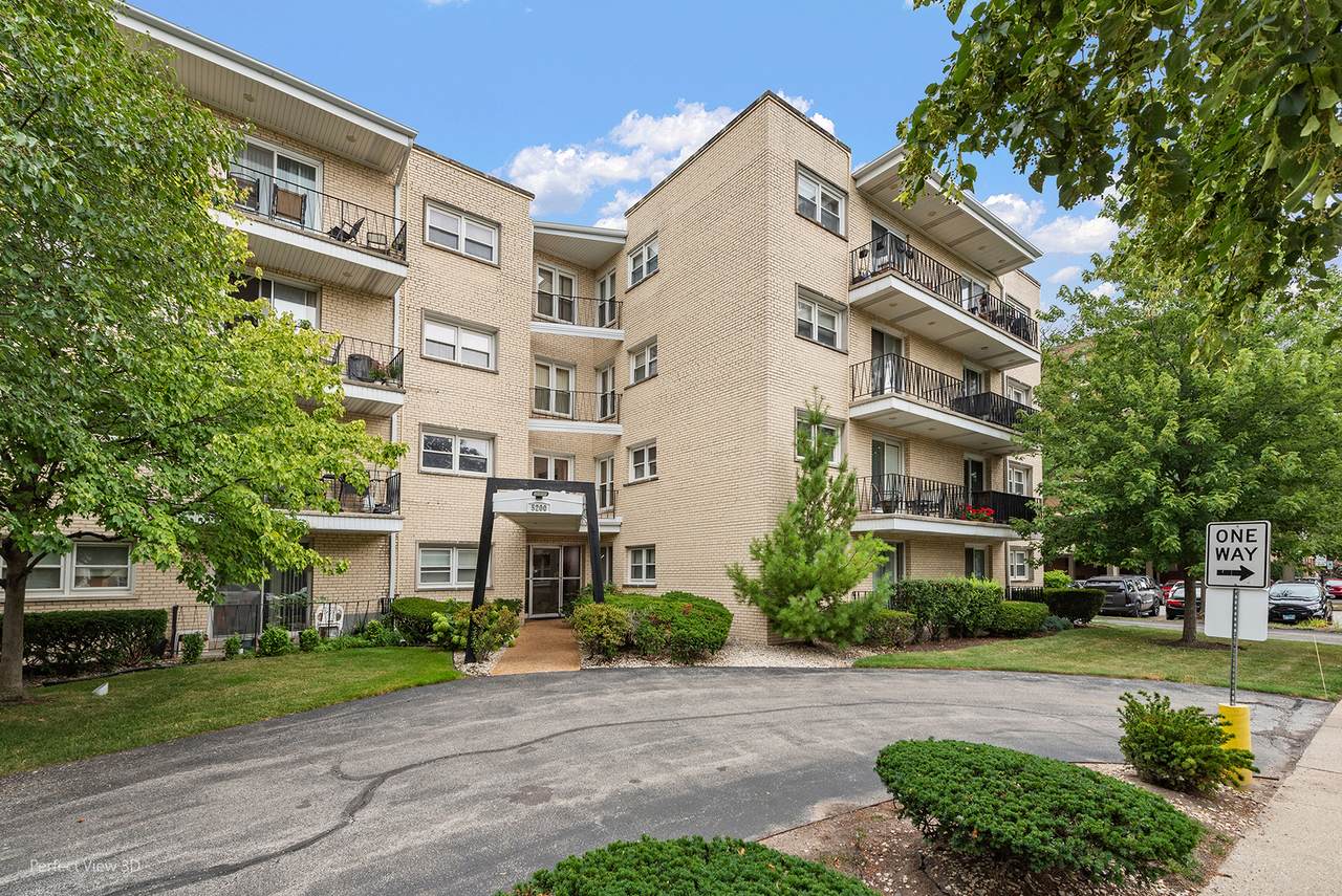 5200 Galitz Street - Photo 1